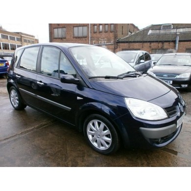 Renault Grand Scenic - 2,0i petrol - automatic